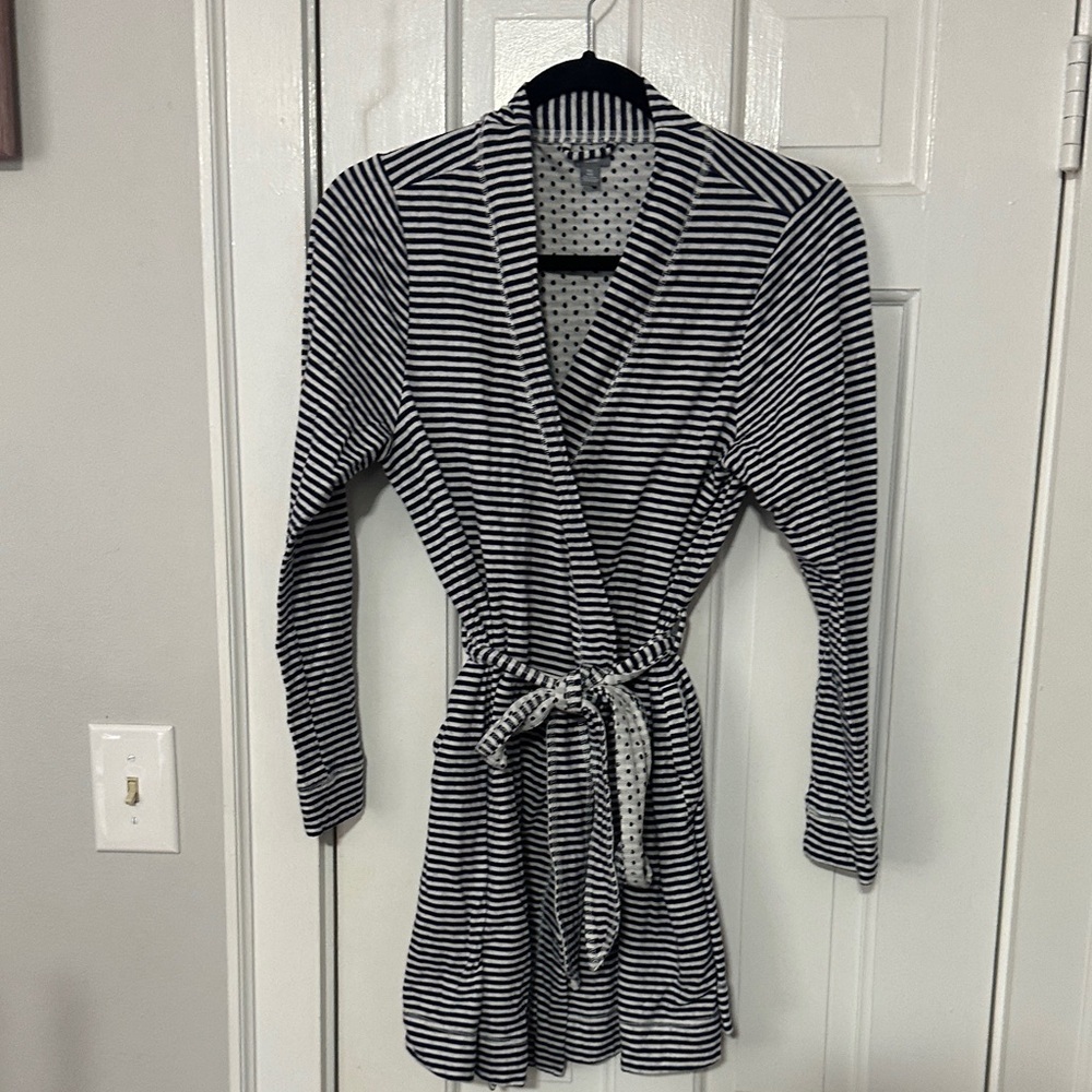 Aerie blue and white striped bathrobe size small